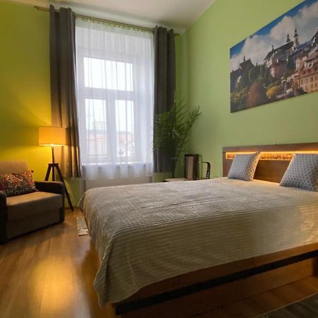 Lublinbnb - Exclusive Family Apartment ------ In The Heart Of Lublin -------------------------------- Bedroom & Living Room & Kitchen Esterno foto