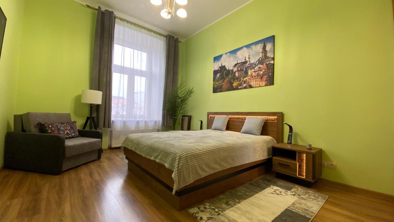 Lublinbnb - Exclusive Family Apartment ------ In The Heart Of Lublin -------------------------------- Bedroom & Living Room & Kitchen Esterno foto