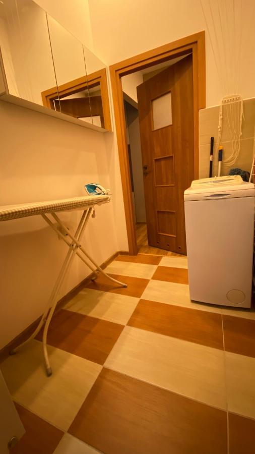 Lublinbnb - Exclusive Family Apartment ------ In The Heart Of Lublin -------------------------------- Bedroom & Living Room & Kitchen Esterno foto
